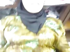 Soţia, în timp ce Magazinul este deschis