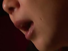 Două fete şi un tip dracu în timp ce alţii ceas